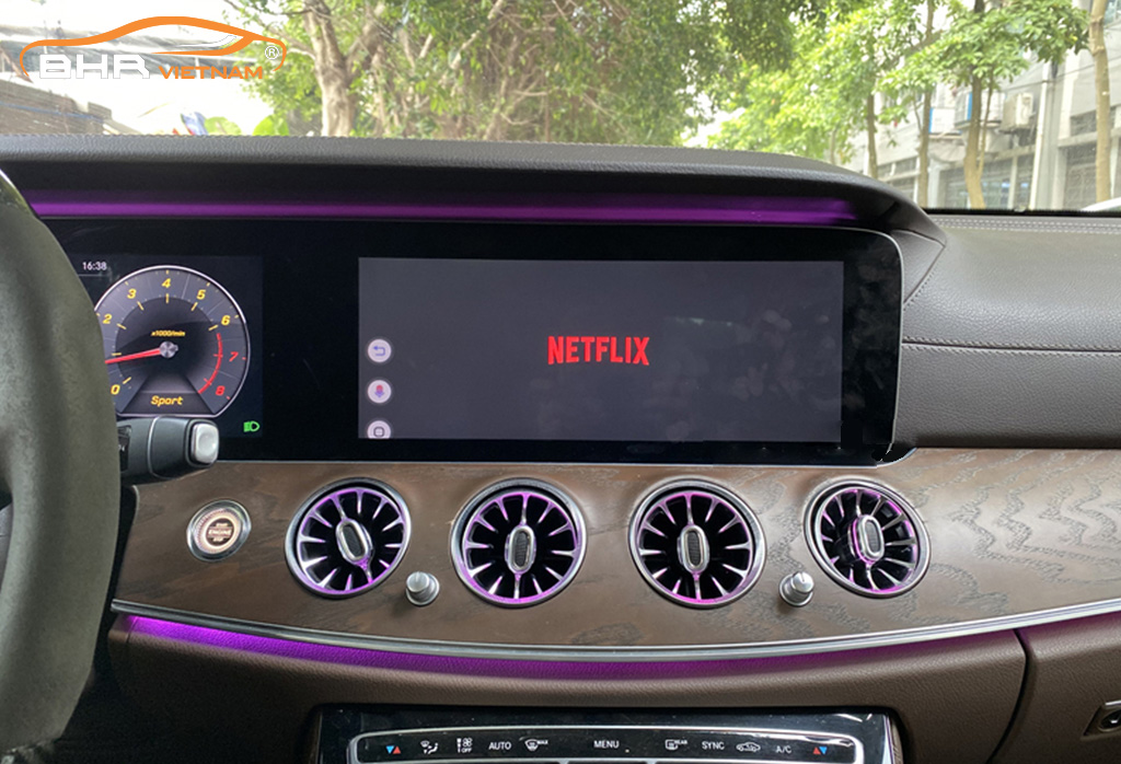 Giải trí đa phương tiện hoàn hảo trên Android Box Mercedes GLC