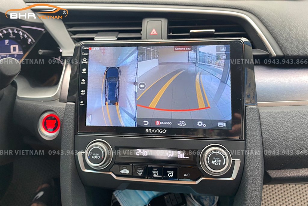 Hình ảnh quan sát từ camera sau trên màn hình DVD Bravigo Ultimate Honda Civic 2017 - nay