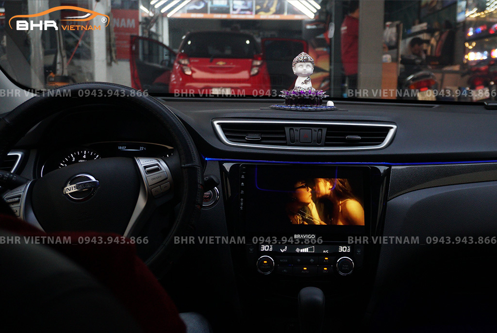 Giải trí Youtube, xem phim sống động trên màn hình DVD Android Bravigo Ultimate Nissan Terra 2018 - nay