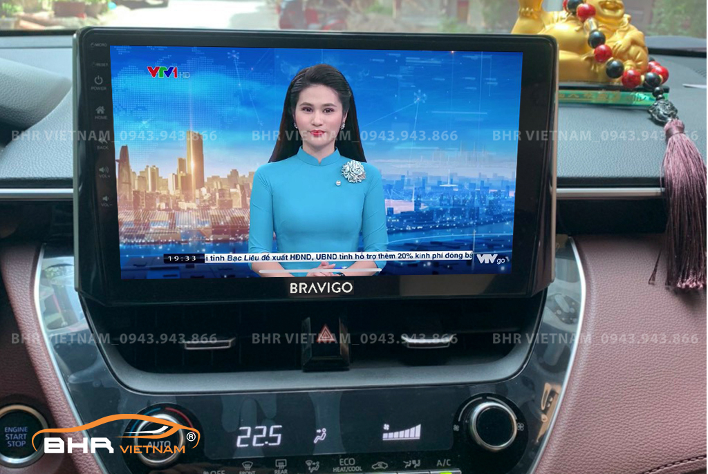 Giải trí Youtube, xem phim sống động trên màn hình DVD Android Bravigo Ultimate Toyota Cross 2020 - nay