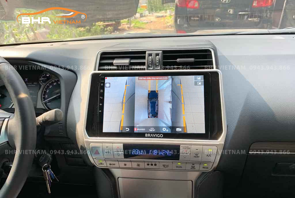 Hình ảnh quan sát 2 bên gương trên màn hình DVD Bravigo Ultimate Toyota Land Cruiser Prado 2017 - nay