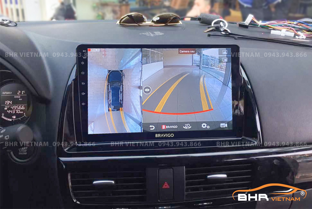 Hình ảnh quan sát từ camera sau trên màn hình DVD Bravigo Ultimate Mazda CX5 2013 - 2016