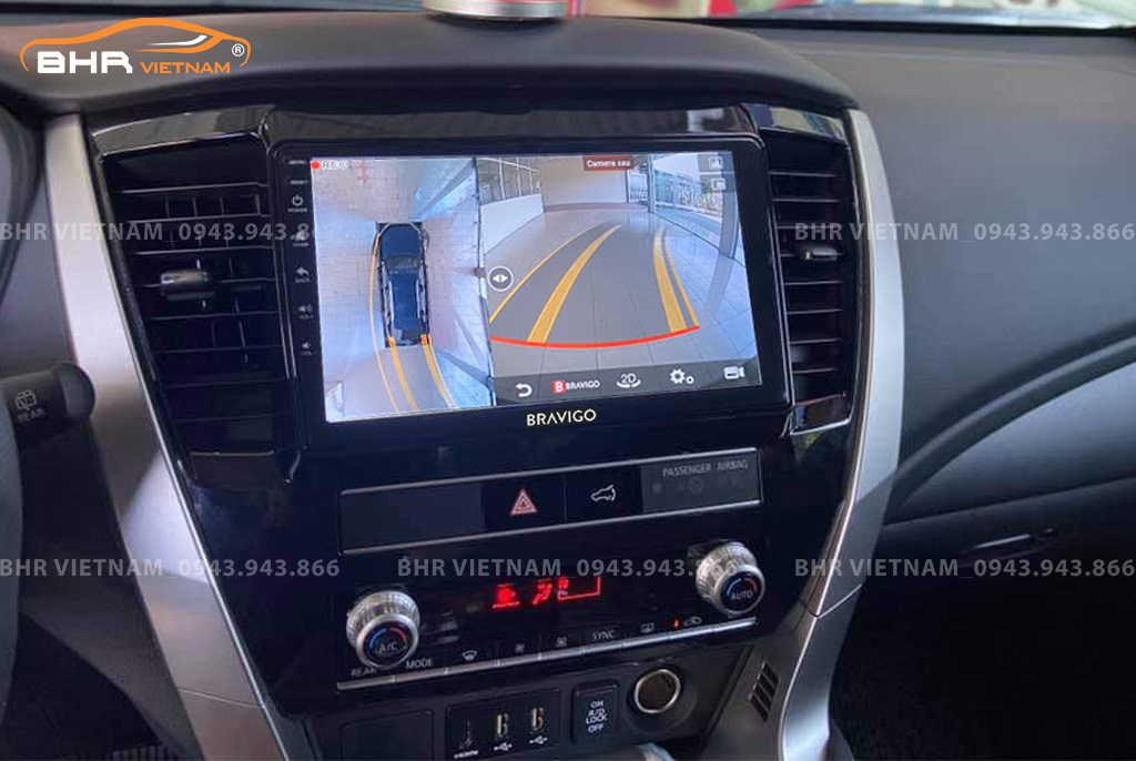 Hình ảnh quan sát từ camera sau trên màn hình DVD Bravigo Ultimate Mitsubishi Pajero Sport 2018 - nay