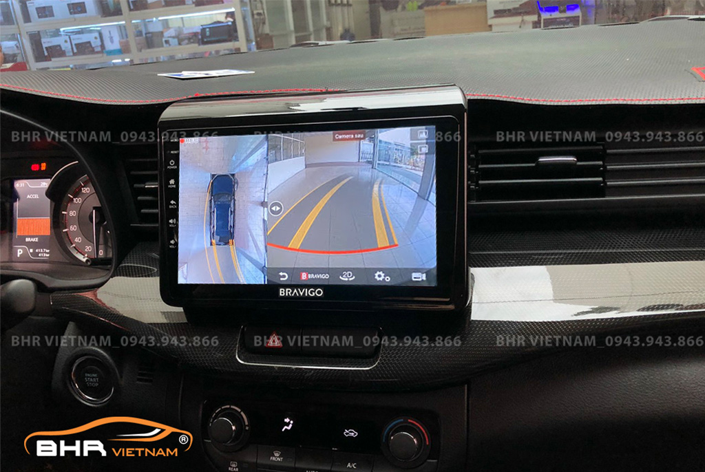 Hình ảnh quan sát từ camera sau trên màn hình DVD Bravigo Ultimate Suzuki XL7 2019 - nay