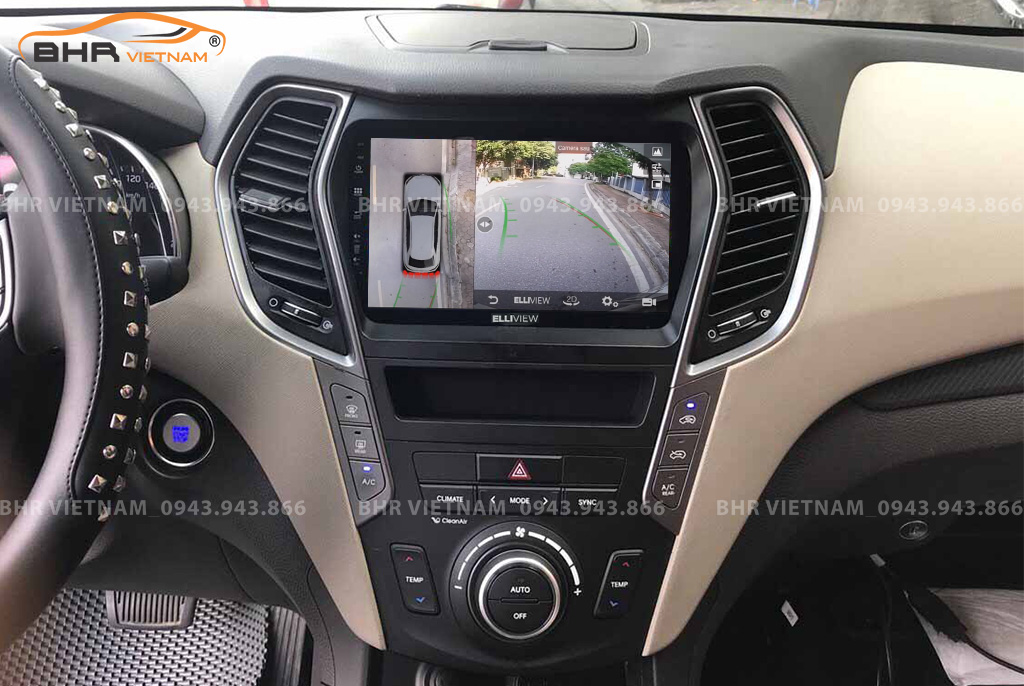Hình ảnh quan sát từ camera sau Elliview S4 Deluxe Hyundai Santafe 2012 - 2018
