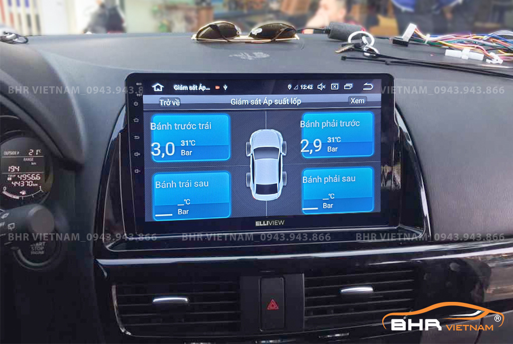 Hình ảnh quan sát cảm biến áp suất lốp Elliview S4 Deluxe Mazda CX5 2013 - 2016