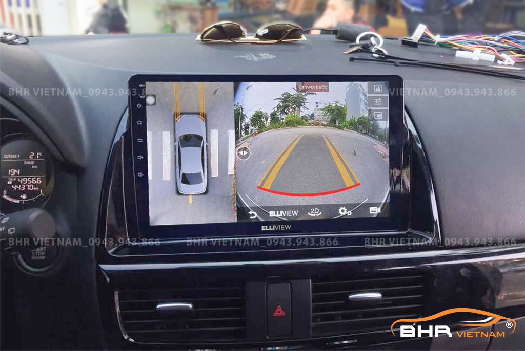 Hình ảnh quan sát camera trước màn hình DVD Elliview S4 Deluxe Mazda CX5 2013 - 2016