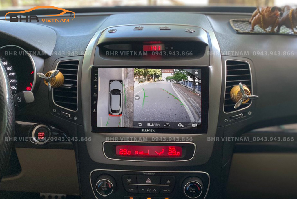 Hình ảnh quan sát từ camera sau Elliview S4 Luxury Kia Sorento 2014 - 2020