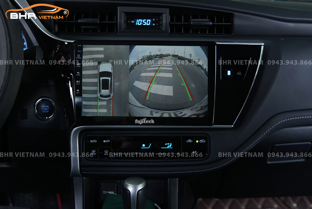 Hình ảnh quan sát từ camera sau trên màn hình DVD Fujitech 360 Toyota Altis 2018 - 2019