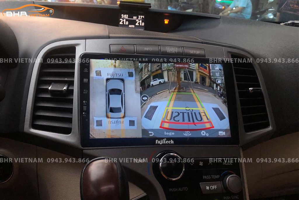 Hình ảnh quan sát từ camera sau trên màn hình DVD Fujitech 360 Toyota Venza 2009 - 2015