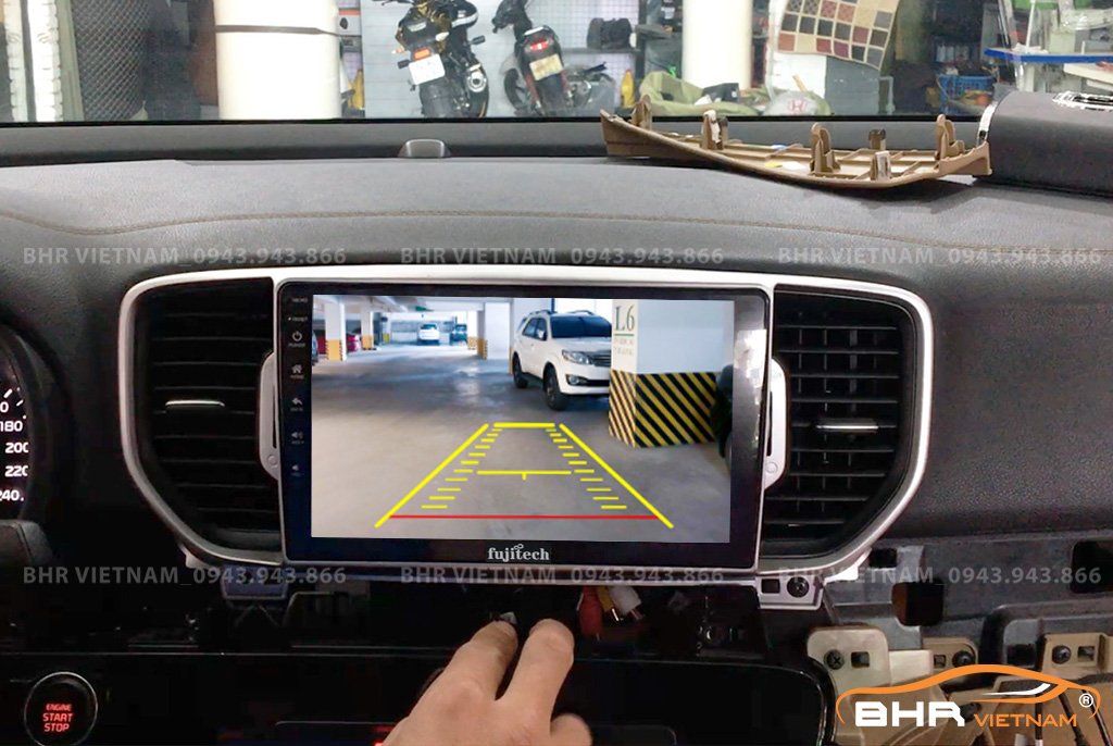 Màn hình DVD Fujitech Kia Sportage 2016 - nay tích hợp camera lùi