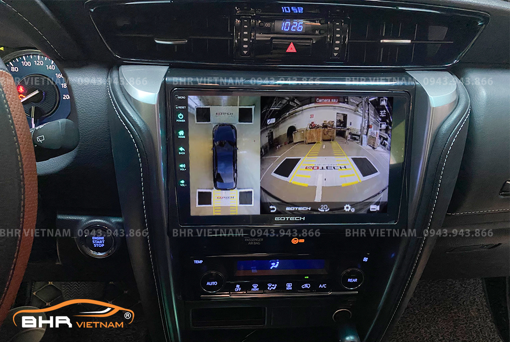 Quan sát toàn cảnh trên màn hình DVD liền camera 360 Gotech GT360 Toyota Fortuner 2017 - nay