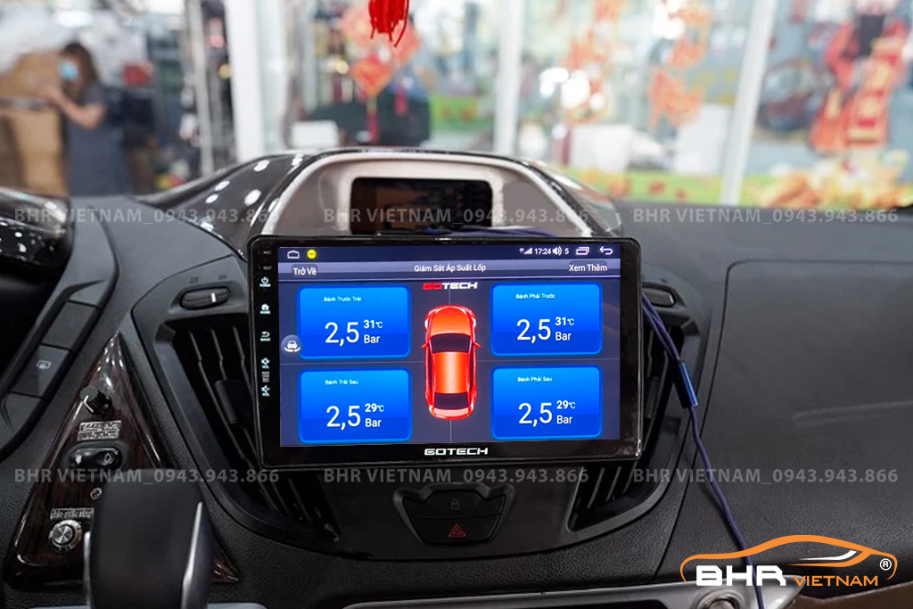 Hình ảnh quan sát cảm biến áp suất lốp Gotech GT360 Plus Ford Tourneo 2019 - nay