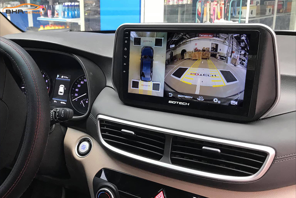 Quan sát toàn cảnh trên màn hình DVD liền camera 360 Gotech GT360 Plus Hyundai Tucson 2019 - nay