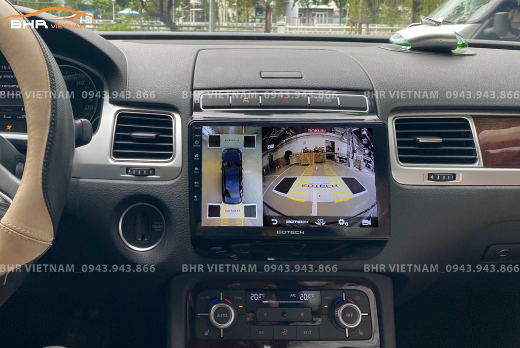 Hình ảnh quan sát cam phía sau của màn hình DVD Gotech GT360 Plus Volkswagen Touareg 2011 - 2017
