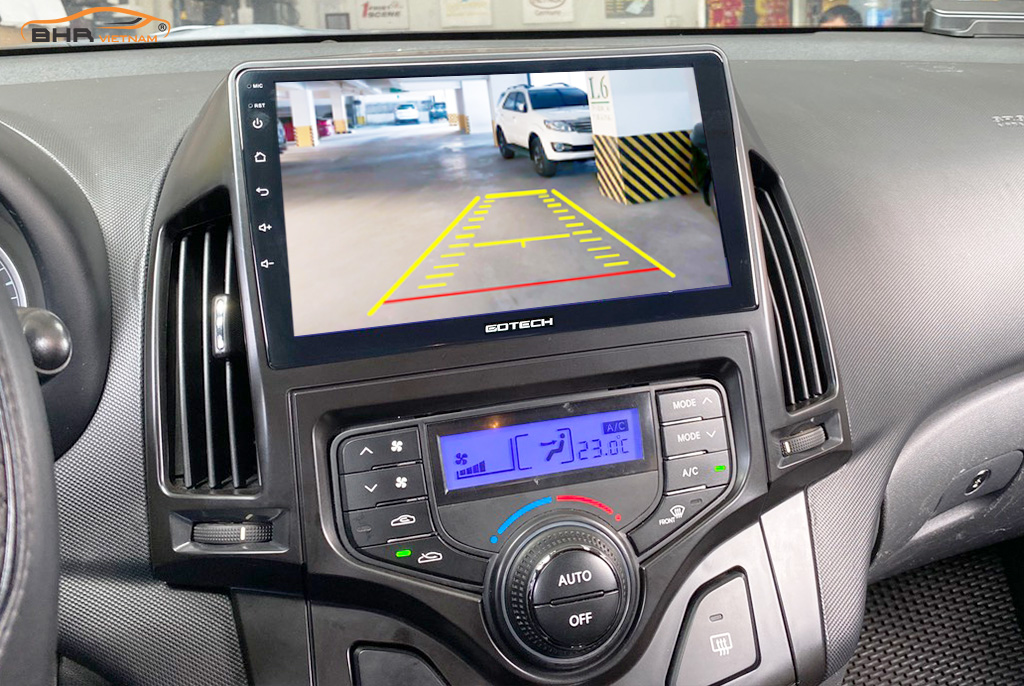 Màn hình DVD Gotech GT8 Max Hyundai i30, i30cw 2007 - 2011 tích hợp camera lùi