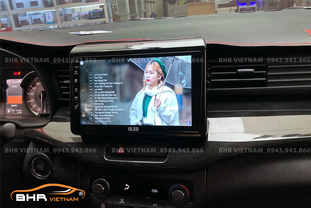 Giải trí Youtube, xem phim sống động trên màn hình DVD Oled C1s Suzuki Ertiga 2020 - nay