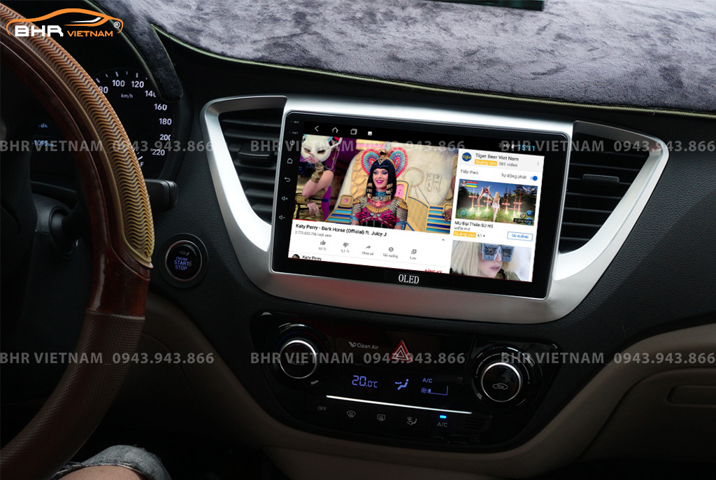 Giải trí Youtube, xem phim sống động trên màn hình DVD Oled C2 New Hyundai Accent 2017 - 2020