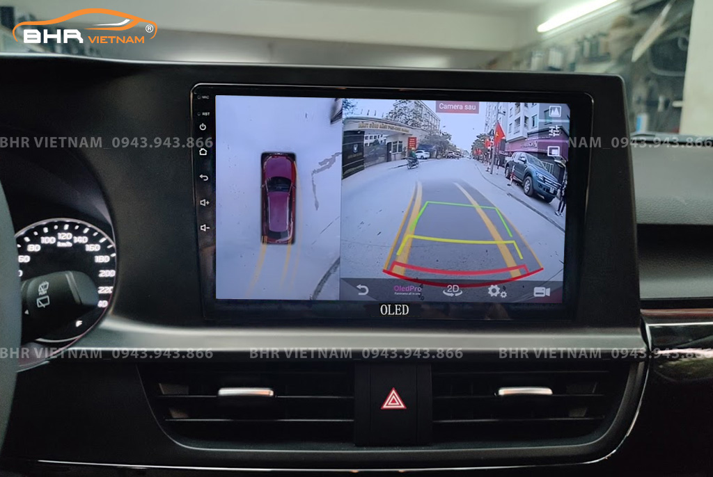 Hình ảnh quan sát từ camera sau trên màn hình DVD Oled C8S Kia Seltos 2020 - nay
