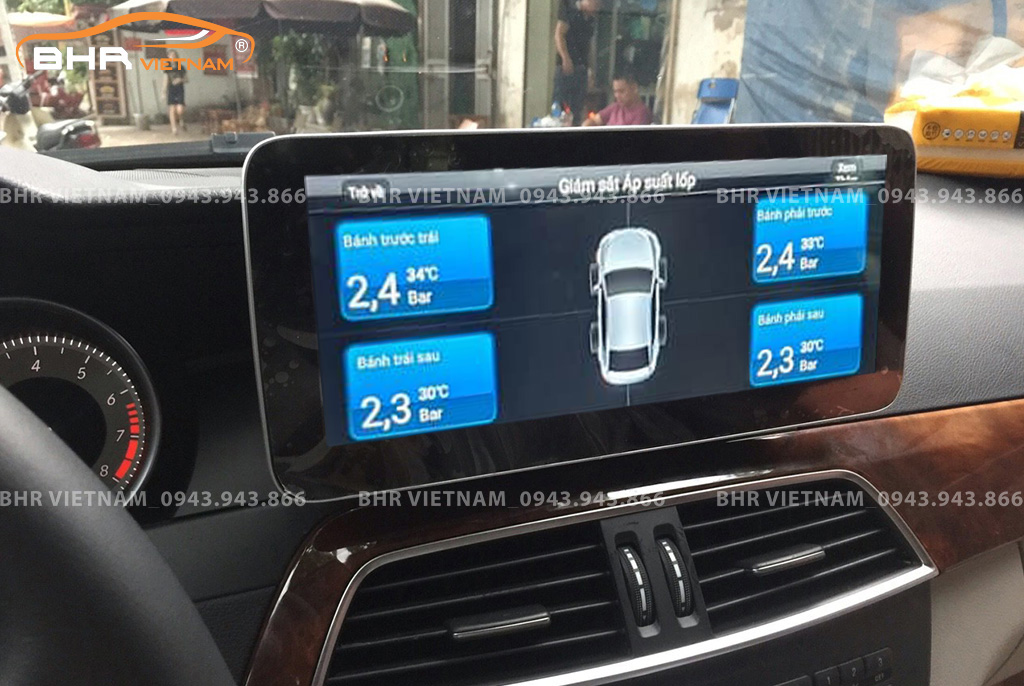 Hình ảnh quan sát cảm biến áp suất lốp Oled Pro G68s Mercedes C Class 2011 - 2014