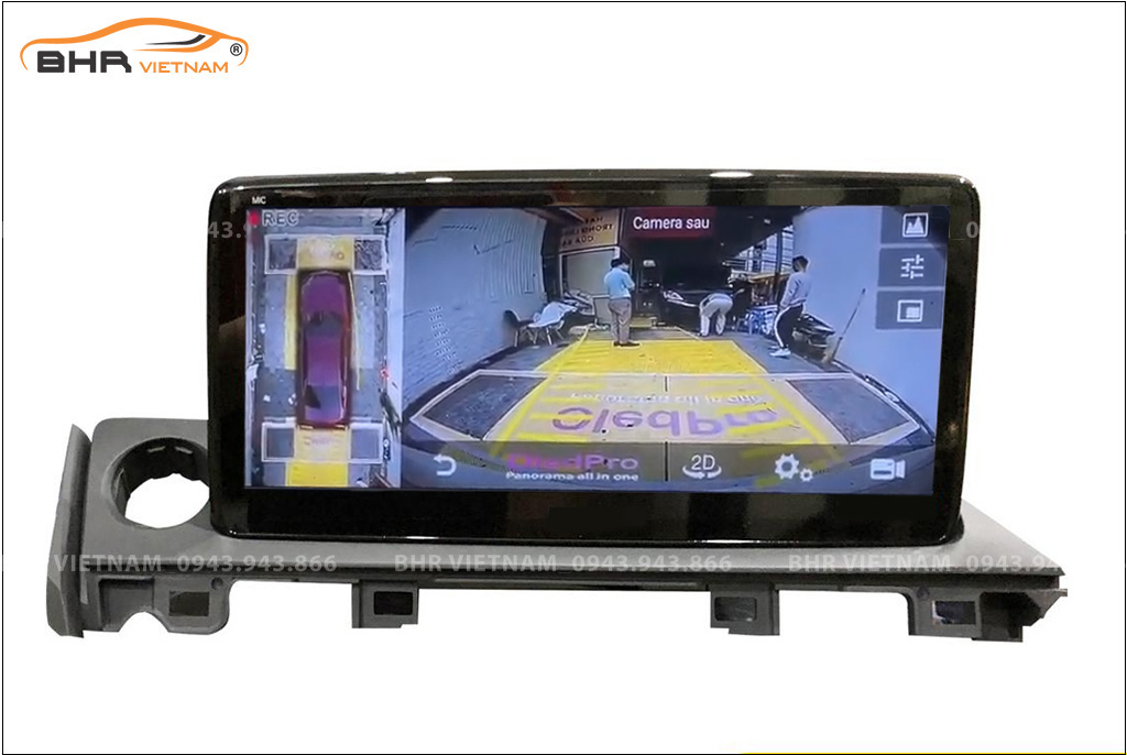 Hình ảnh quan sát từ camera sau trên màn hình DVD Oled Pro S90s Mazda 6 2018 - nay