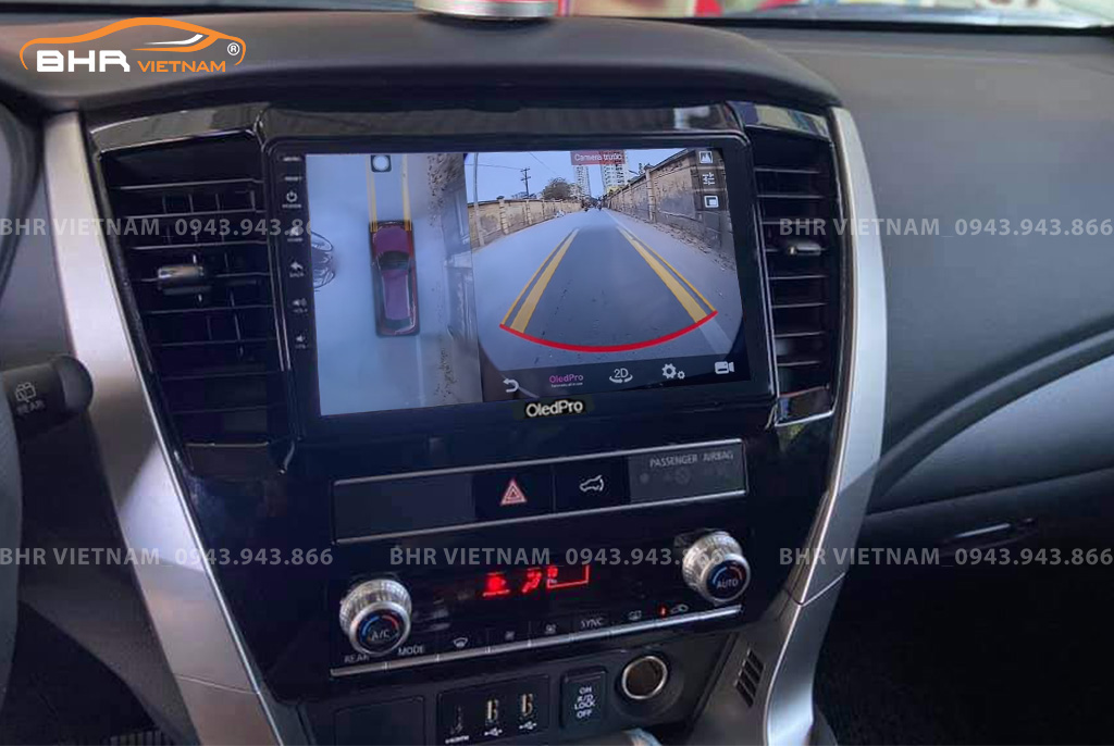 Hình ảnh quan sát camera trước màn hình DVD Oled Pro X8S Mitsubishi Pajero Sport 2018 - nay