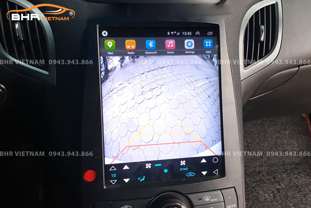 Màn hình DVD Tesla Hyundai Genesis 2008 - 2012 tích hợp camera lùi