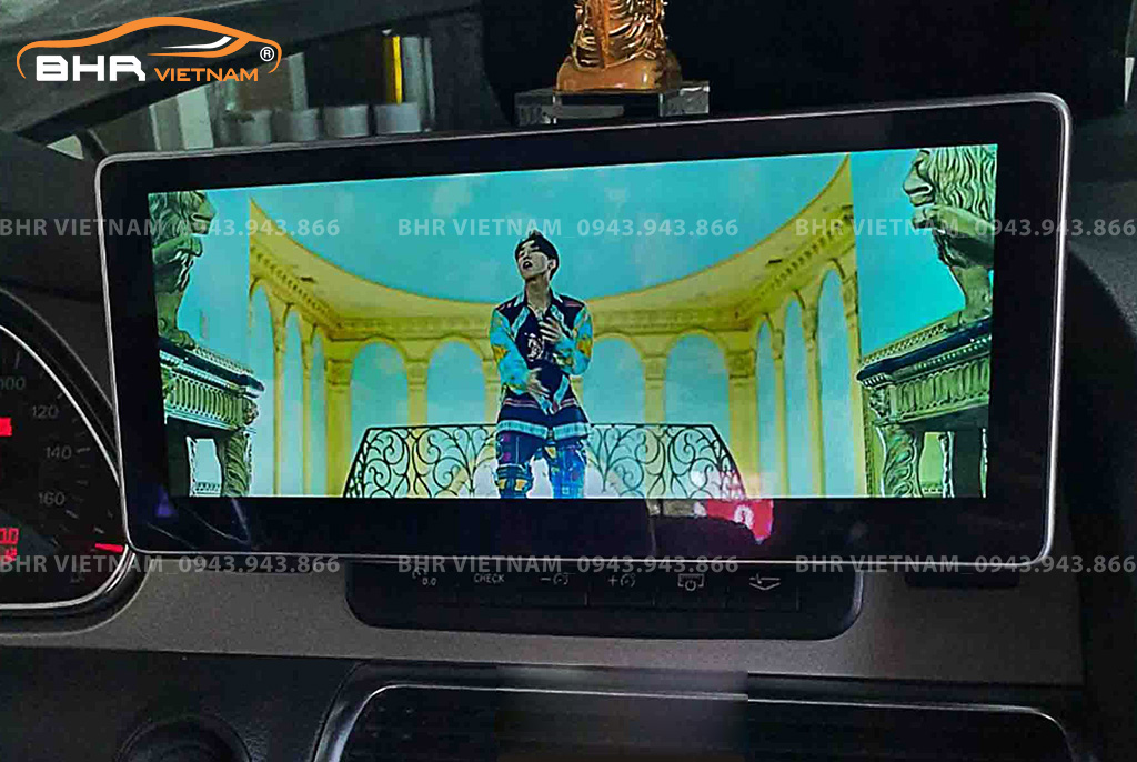 Giải trí Youtube, xem phim sống động trên màn hình DVD Android Audi Q7 2005 - 2015