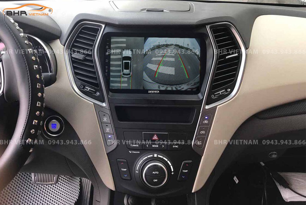 Hình ảnh quan sát từ camera sau Zestech Z800+ Hyundai Santafe 2012 - 2018