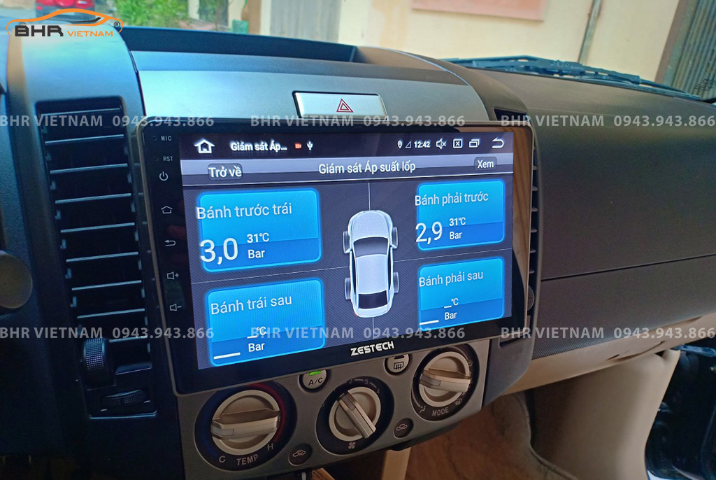 Hình ảnh quan sát cảm biến áp suất lốp Zestech Z800 Pro+ Ford Everest 2016 - nay