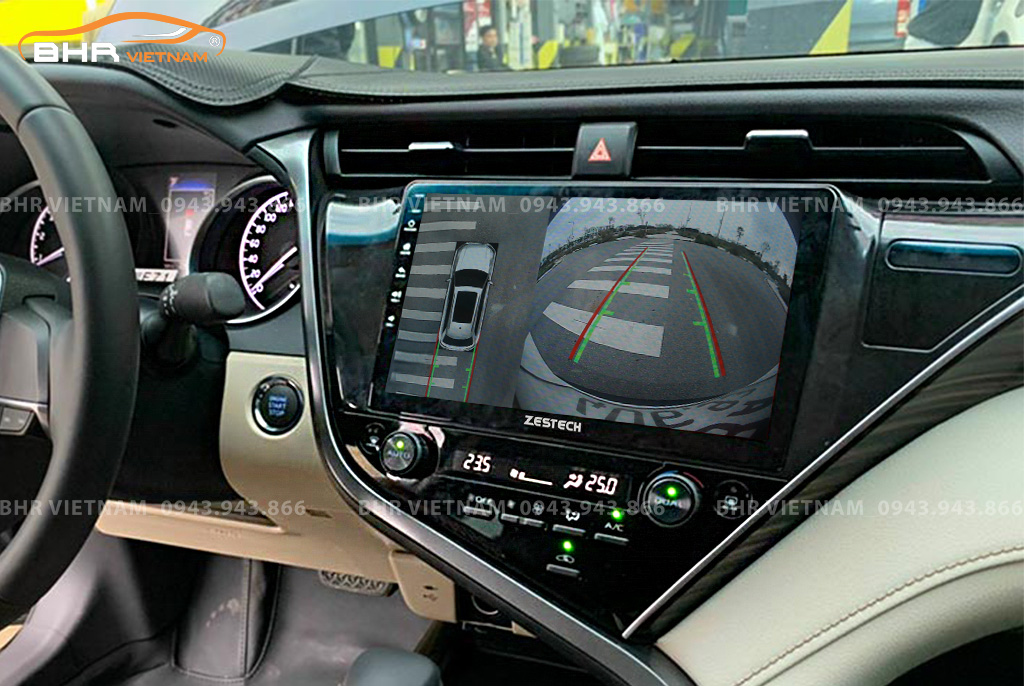 Hình ảnh quan sát từ camera sau Zestech Z800 Pro+ Toyota Camry 2019 - nay