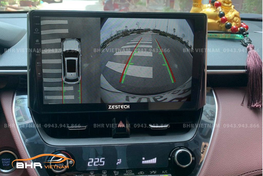 Hình ảnh quan sát từ camera sau Zestech Z800 Pro+ Toyota Corolla Cross 2020 - nay