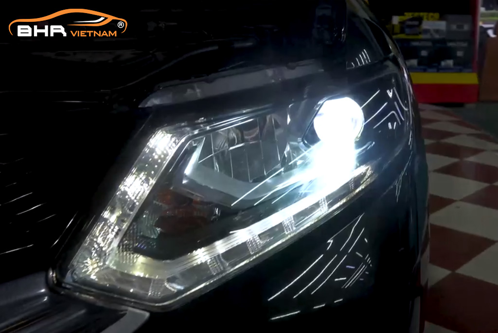 Đèn bi LED Zestech A11 Nissan Xtrail siêu phẩm chiếu sáng vào ban đêm