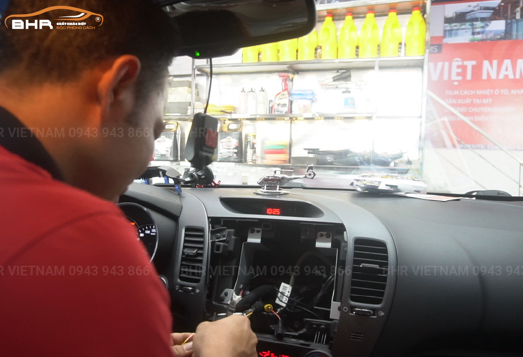Kỹ thuật kinh nghiệm lắp thực tế 1000+ màn hình ô tô