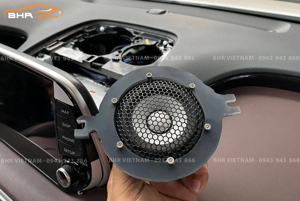 Loa trung tâm xe Hyundai Creta 2022